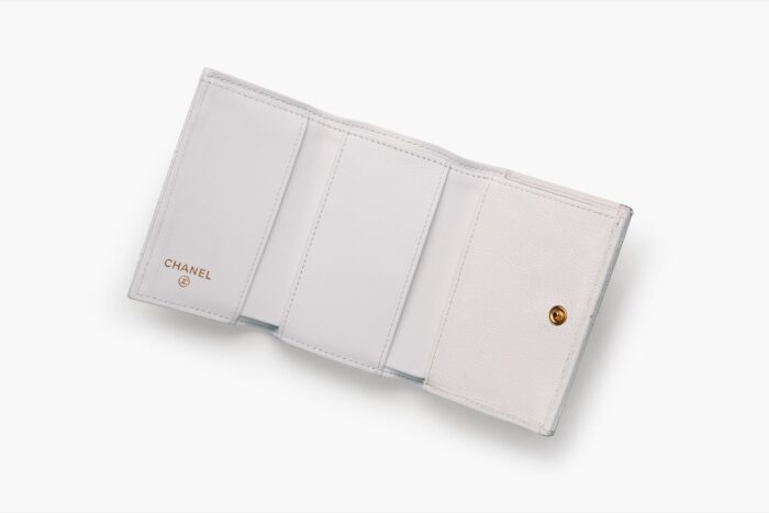 Chanel Boy Flap Wallet White - Image 3
